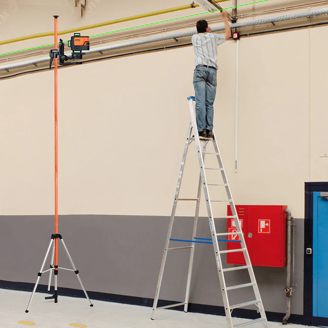 Telescoping Laser Level Pole with Tripod- DP3700 - Image 7