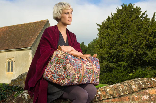 William Morris Strawberry Thief Red - Big Holdall Bag - Image 8
